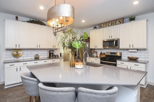 Photo - 7723 Golden Rubia Ln