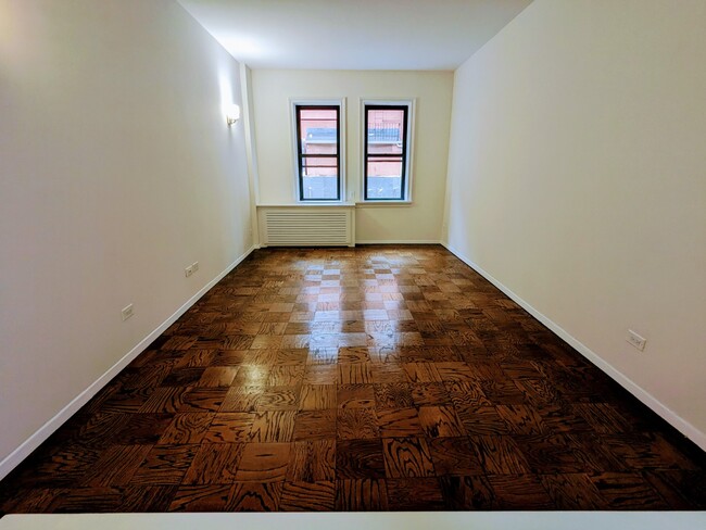 Photo - 235 W 22nd St Apartment Unit 3K