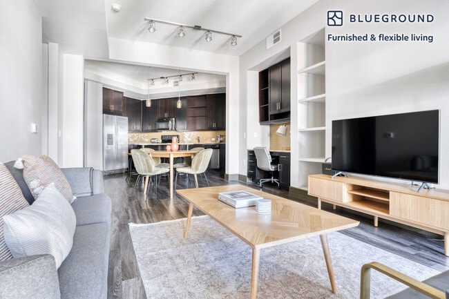 Photo - 3201 Esperanza Crossing Unidad FL5-ID178