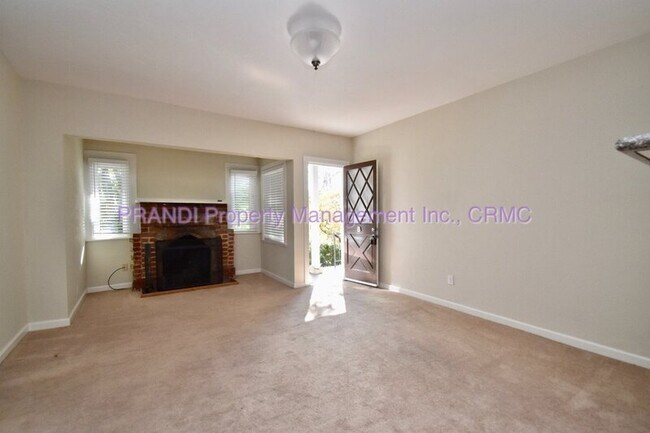 111 Chester Ave Unit B