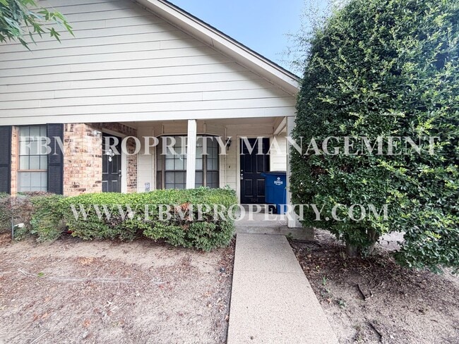 Building Photo - 804 Biloxi Dr Unit 804