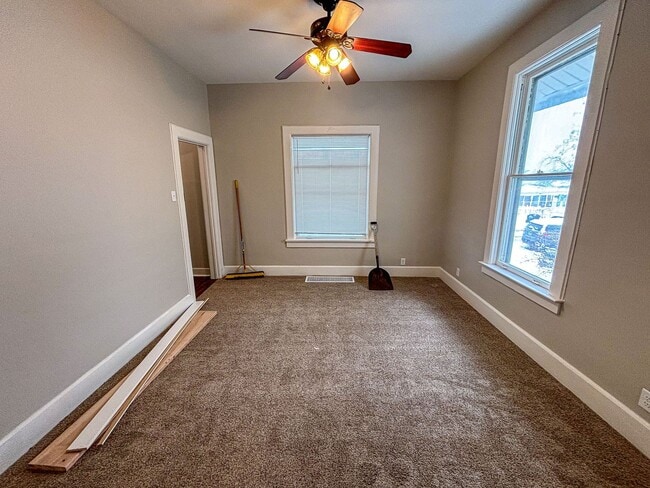 Photo - 2 Bedroom / 1 Bath Home off 15th and Martha with Off Street Parking!