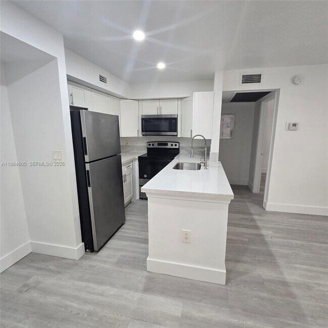 Photo - 10020 Winding Lake Rd Unit 104