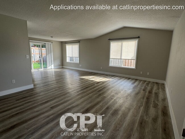 Photo - 119 Penny Ln