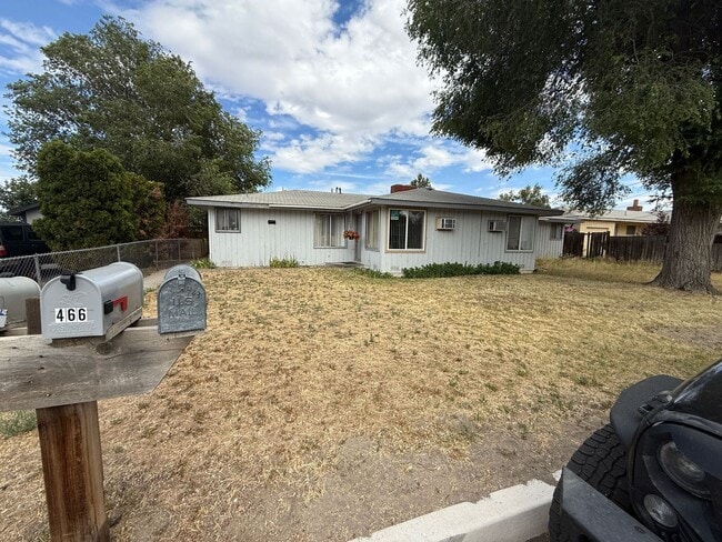 Building Photo - 457-463 SW Madison St