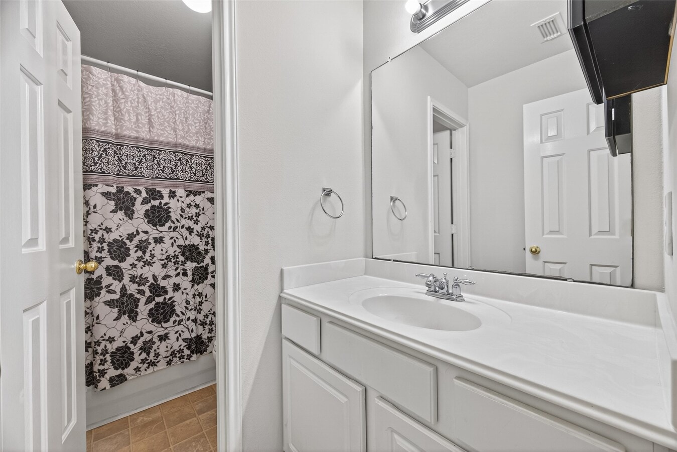 Photo - 6506 Signal Point Ln