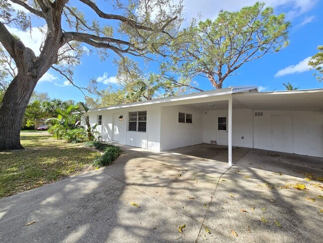 Photo - South Sarasota/ Gulf Gate 3 bed/ 1 bath Ho...