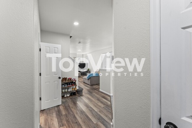 Photo - 2259 Falkirk Dr