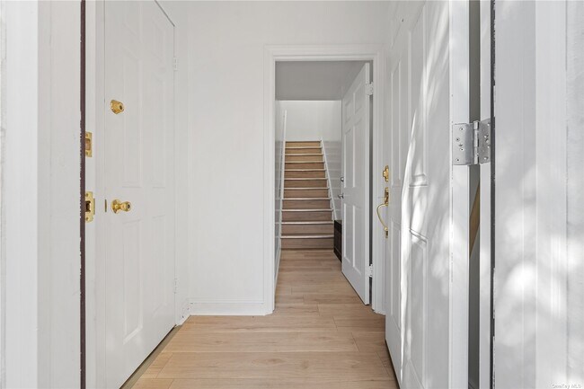 Photo - 87-47 Myrtle Ave