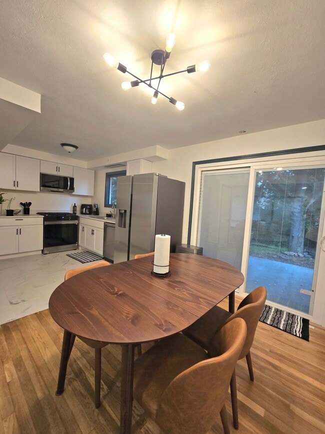 312 Shelley Ave