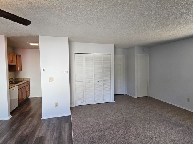 Photo - 1855 Zebulon Dr Unidad A