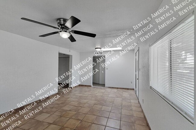 Photo - 2810 W Carnauba St