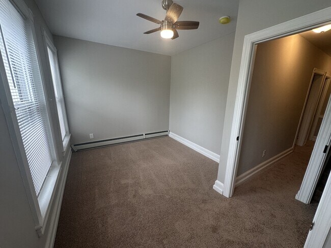 Photo - 386 N Charlotte St