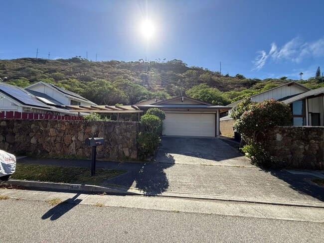 Photo - 949 Wainiha St