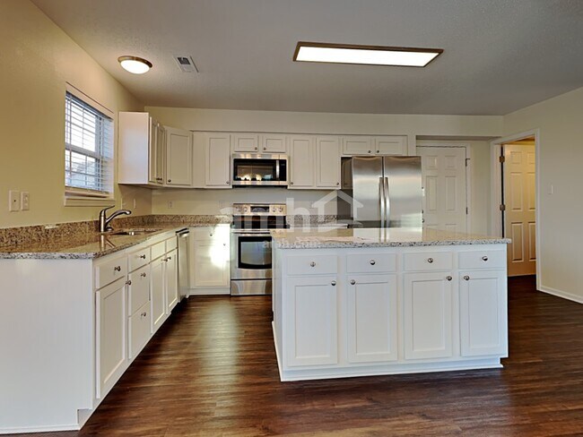 Photo - 3525 Firethorn Drive