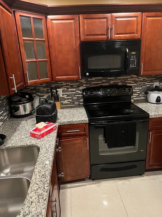 Photo - 813 NW 19th Ave