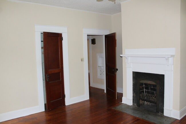 Photo - 420 N Green St