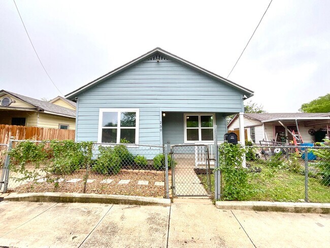 Photo - Move-In Ready 2BD/1BA – Laminate Floors, Fenced Yard & Prime Location! ACCEPTS SECTION 8