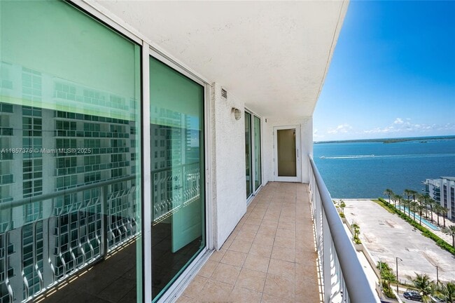 Photo - 1200 Brickell Bay Dr Unit 2015