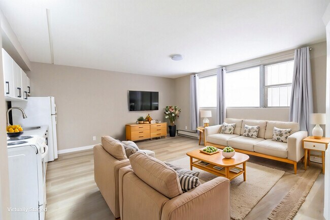 Photo - Elmwood Manor Apartments