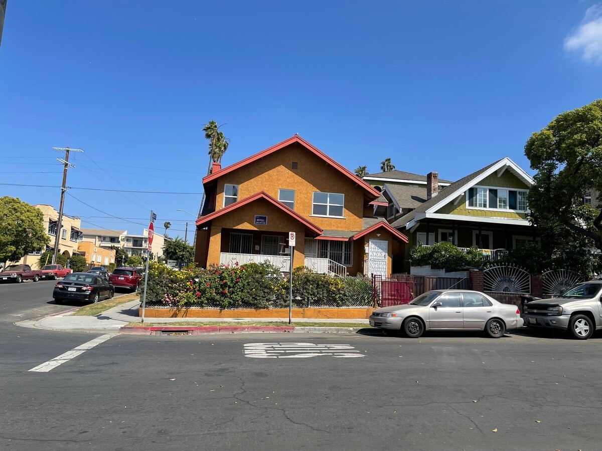 Cornert Building - 200 S Vendome St Unit 202