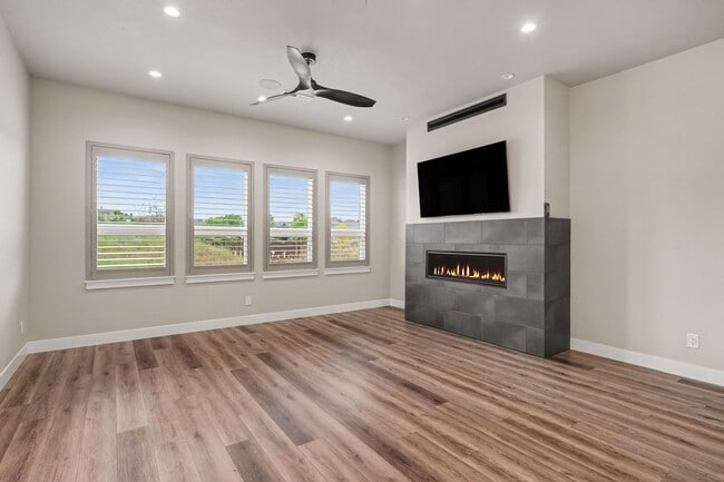 Photo - 1760 Barefoot Dr