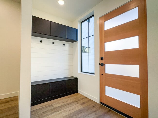 Photo - 11552 Meridian Ave N