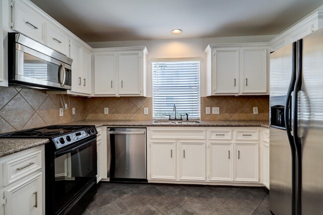 Photo - 1702 Redwing Cove Dr