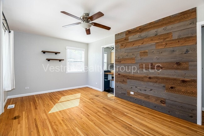 Photo - 2245 S King St