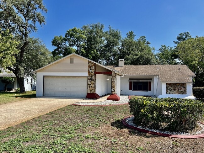 Building Photo - 8205 Pagoda Dr