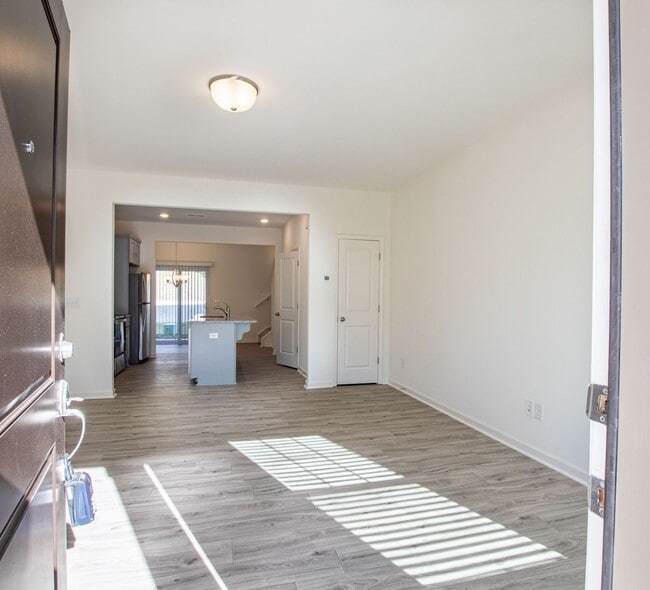 Photo - BEAUTIFUL 2 Bedroom Townhome in Midland - AVAILABLE FEBRUARY 2026