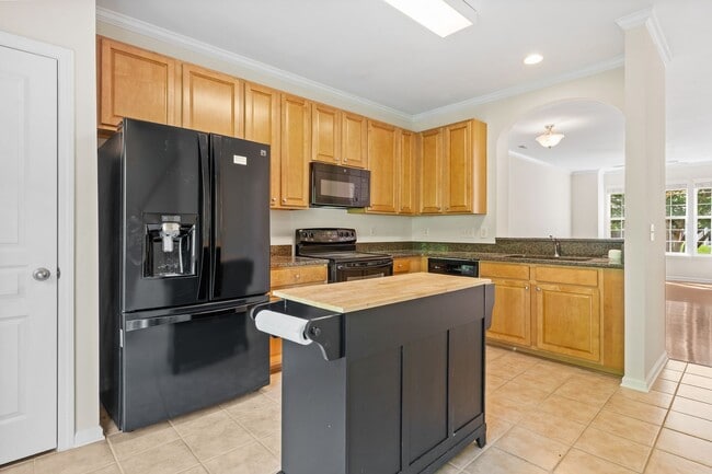 Photo - WOW!! - Location and Space, LARGE townhome Close to everything