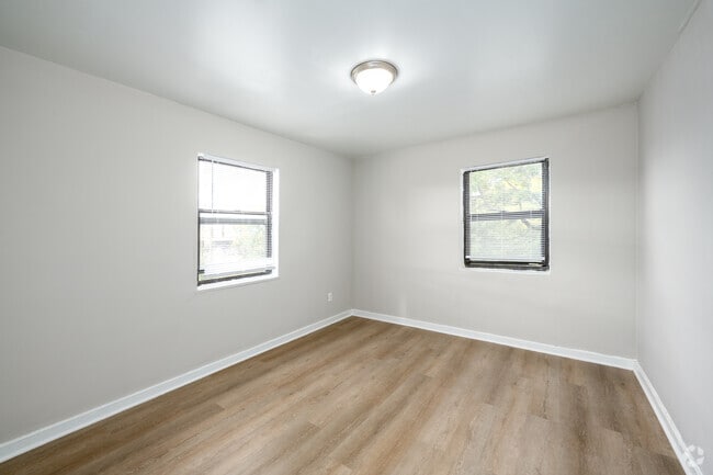 1BR, 1BA - 483SF - Bedroom