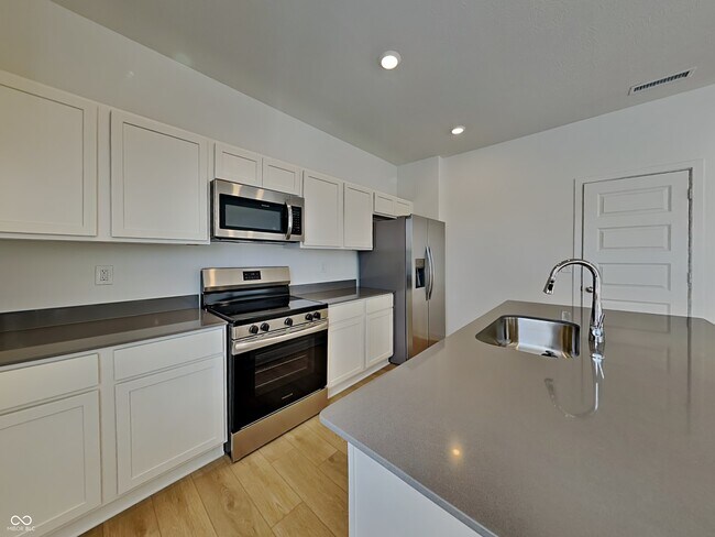 Photo - 11827 Moorfield Ln