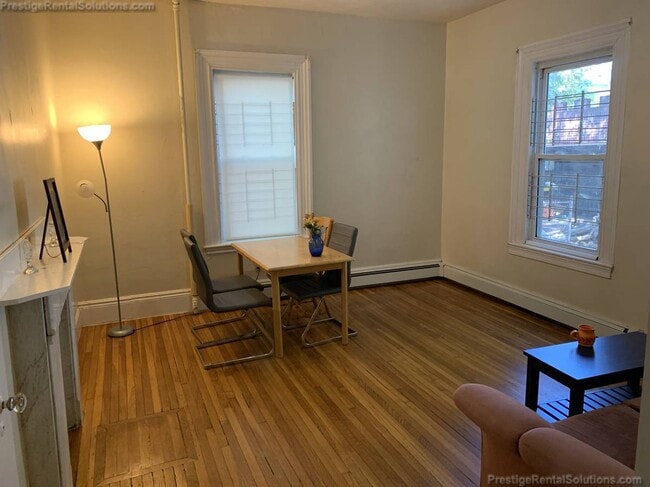 Photo - 18 Ashford St Unidad 2