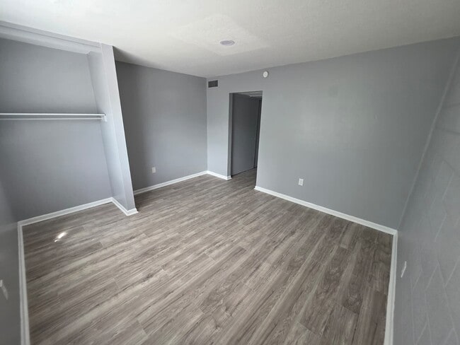 Photo - 1505 N West St Unit 222