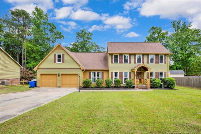Building Photo - Spacious 6-Bedroom Gem In Fayetteville! Rental
