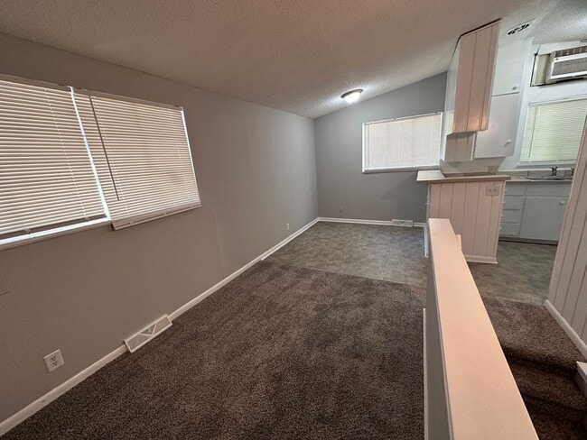 Photo - 830 N Pershing Ave Unit 834 N Pershing Ave