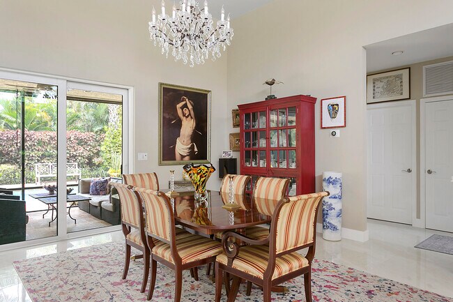 Photo - 2701 NE 2nd Ave