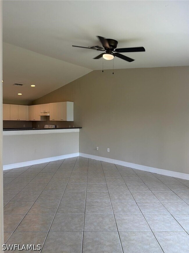 4822-4824 Leonard Blvd S