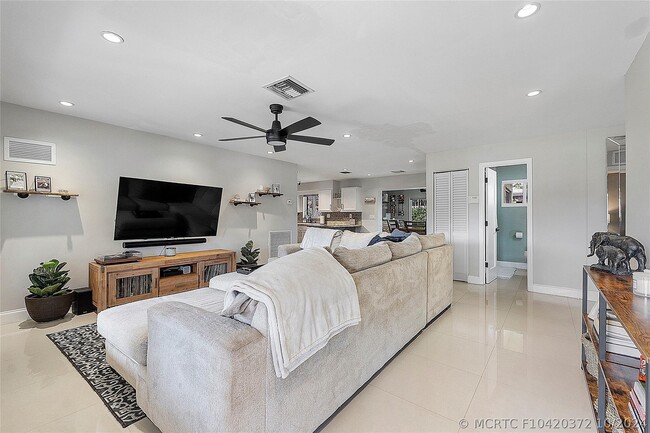 Photo - 1541 NE 34th St