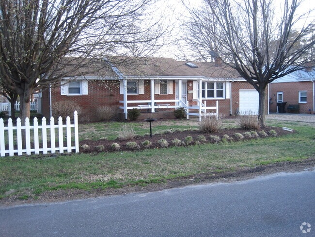 Building Photo - 900 Virginia Ave Rental