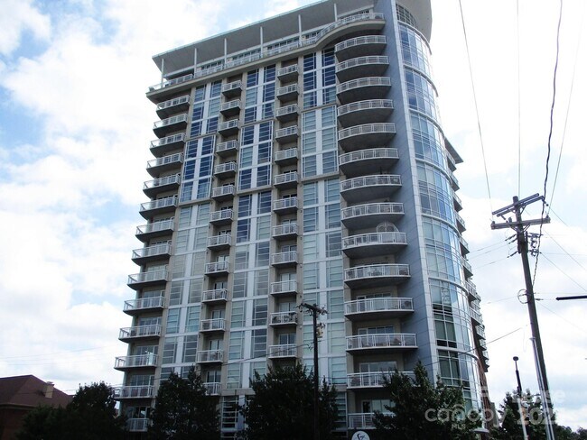 Building Photo - 505 E 6th St Unit 302