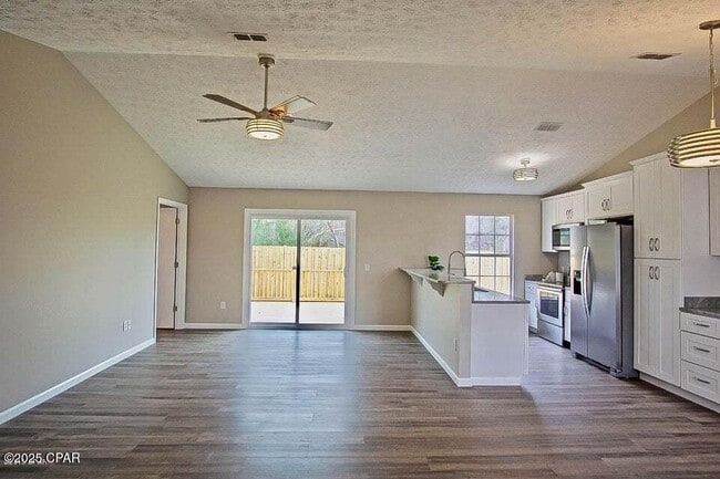 124 Abigail Ln