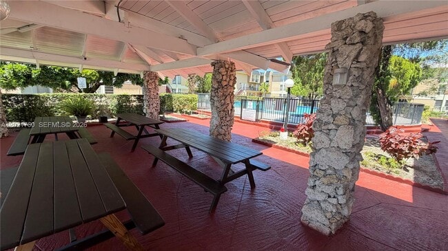 Building Photo - 3901 SW 109th Ave Unit 4