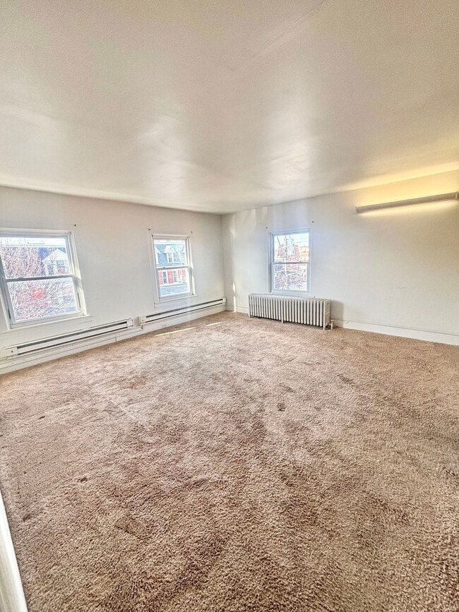 Photo - 408 Hand Ave Unit 3