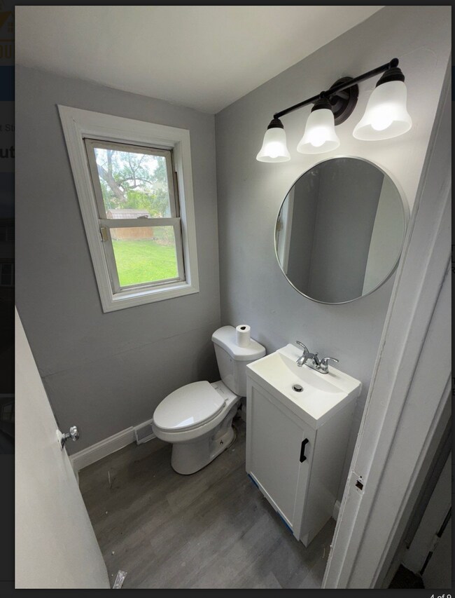 Photo - 1221 Chestnut St