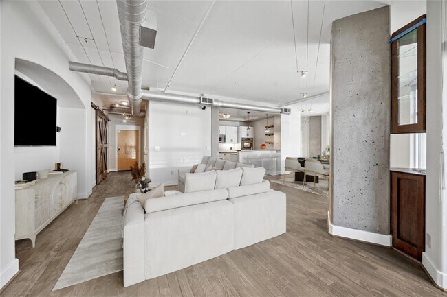 Photo - 1901 Post Oak Blvd Unidad 609 Rental