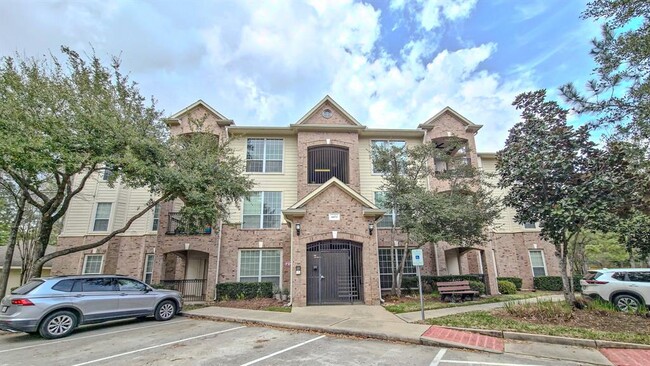 Photo - 6607 Lake Woodlands Dr Condo Unit 122