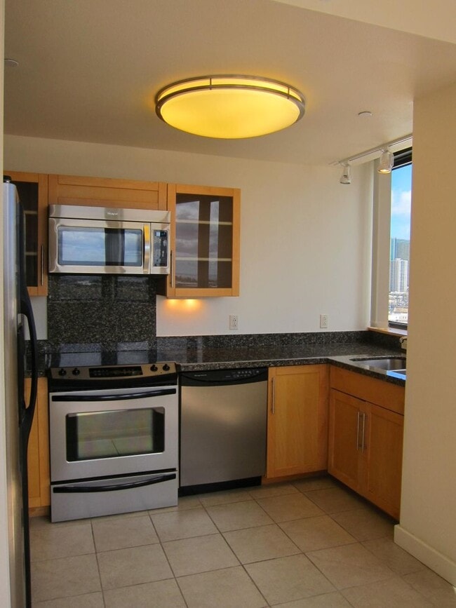 Keola Lai (1/1/1) Kakaako area - Keola Lai (1/1/1) Kakaako area Condo Unit 1110